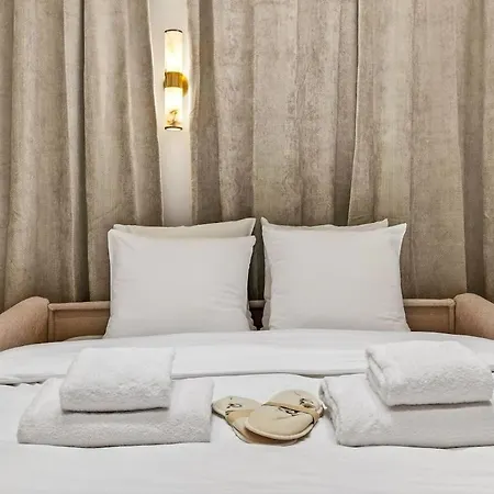 New 6 People - Saint Germain Notre-dame#ac Paris